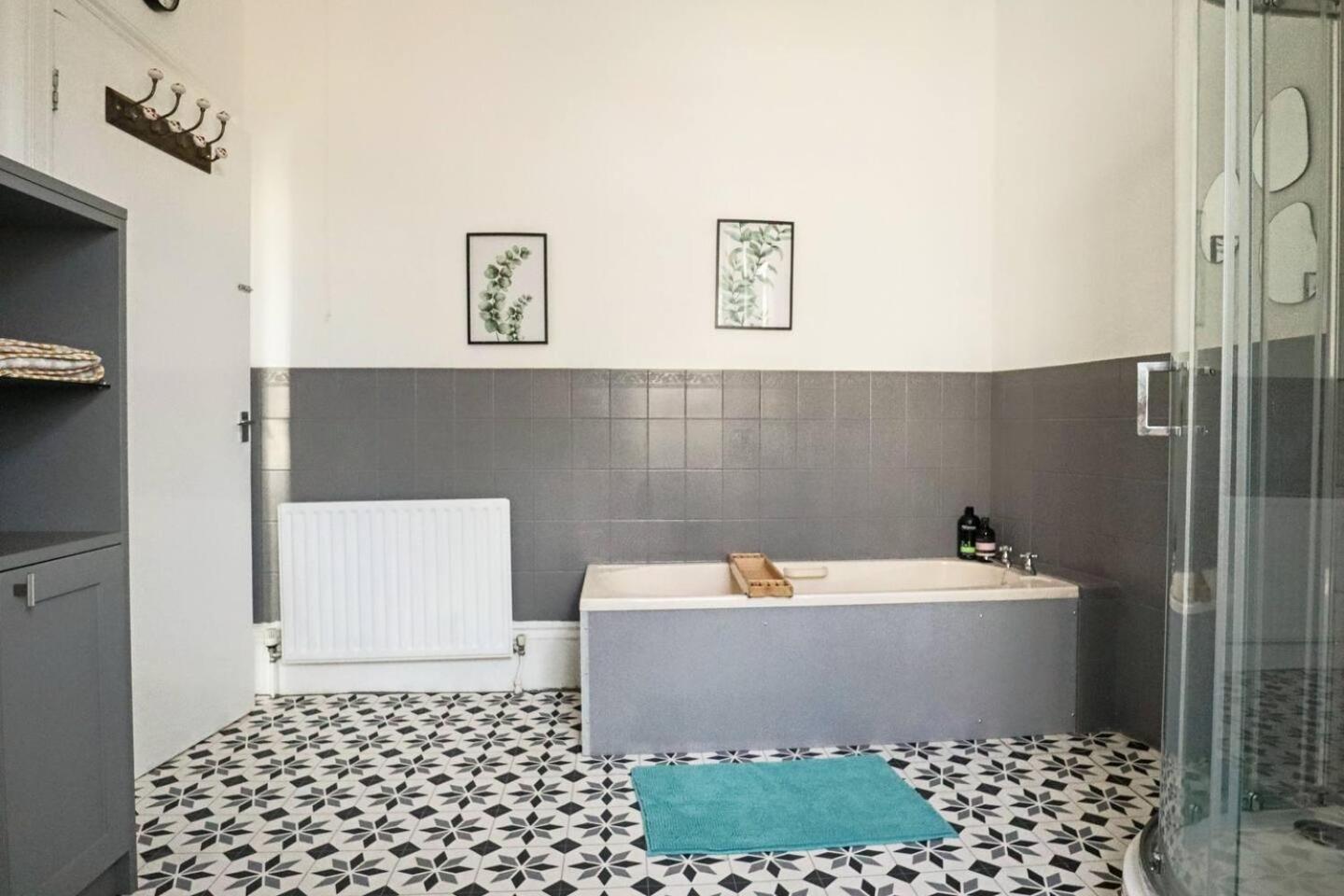 4 Bed Home 3 Mins From Harbour + Sandy Beach Φόλκστοουν Εξωτερικό φωτογραφία