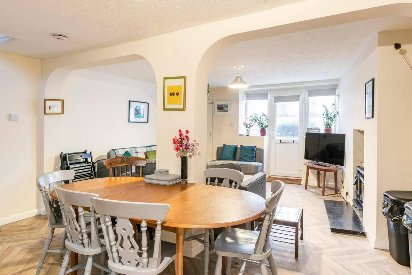 4 Bed Home 3 Mins From Harbour + Sandy Beach Φόλκστοουν Εξωτερικό φωτογραφία